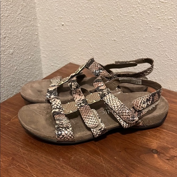 Vionic Women's Snake Skin Print Strappy Sandals "Amber" US Size‎ 8 - Picture 1 of 6